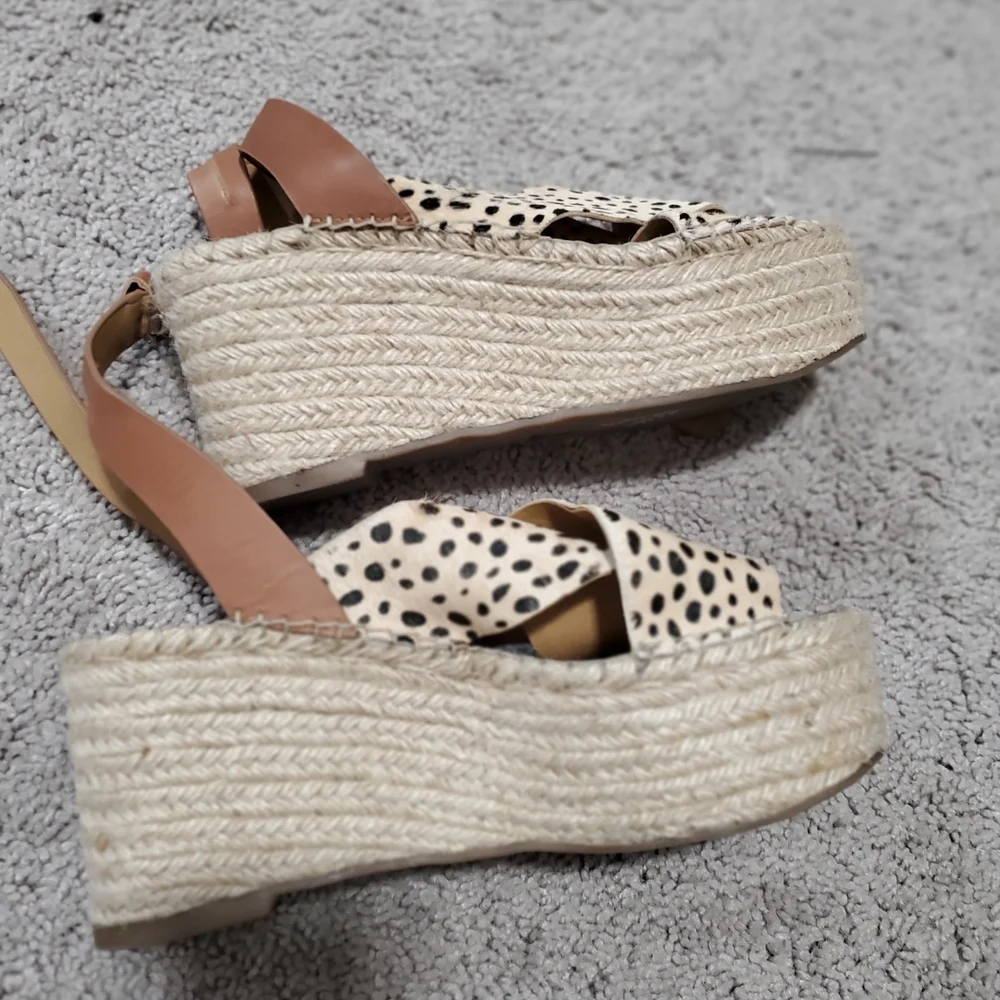 Dolce Vita Leopard Print Espadrille Wedge Sandals Size 9
